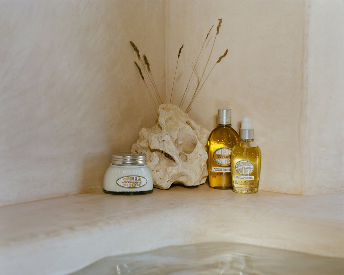 How Almond shower oil will take care of you in summers?