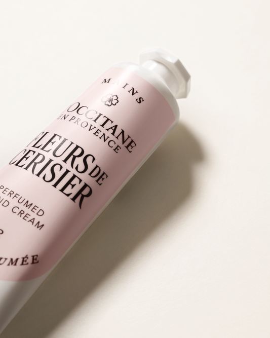 Fleurs de Cerisier perfumed hand cream